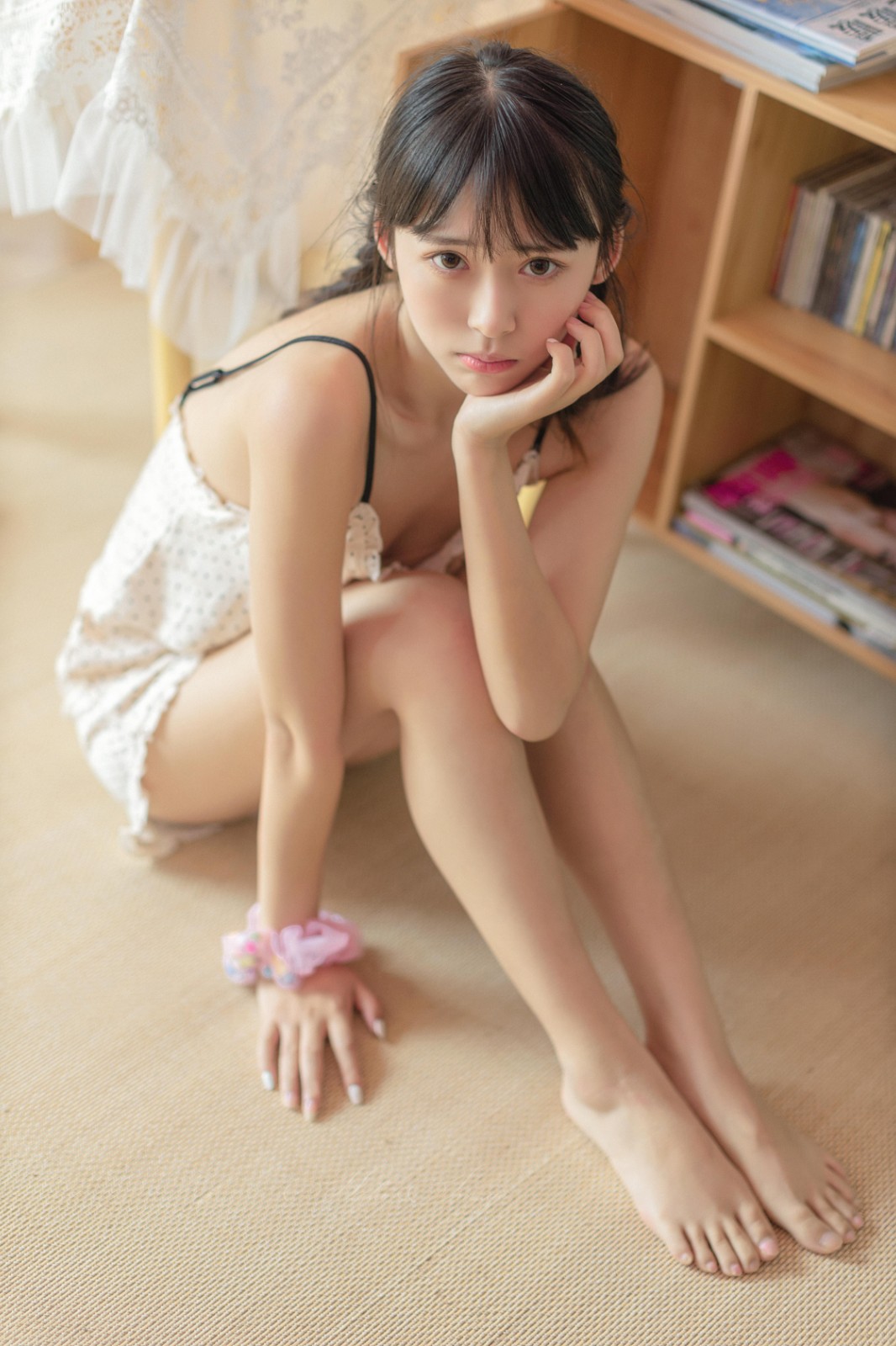 夏日氧气少女｜邻家女孩居家私房照·青涩眼神杀与初恋氛围感写真集